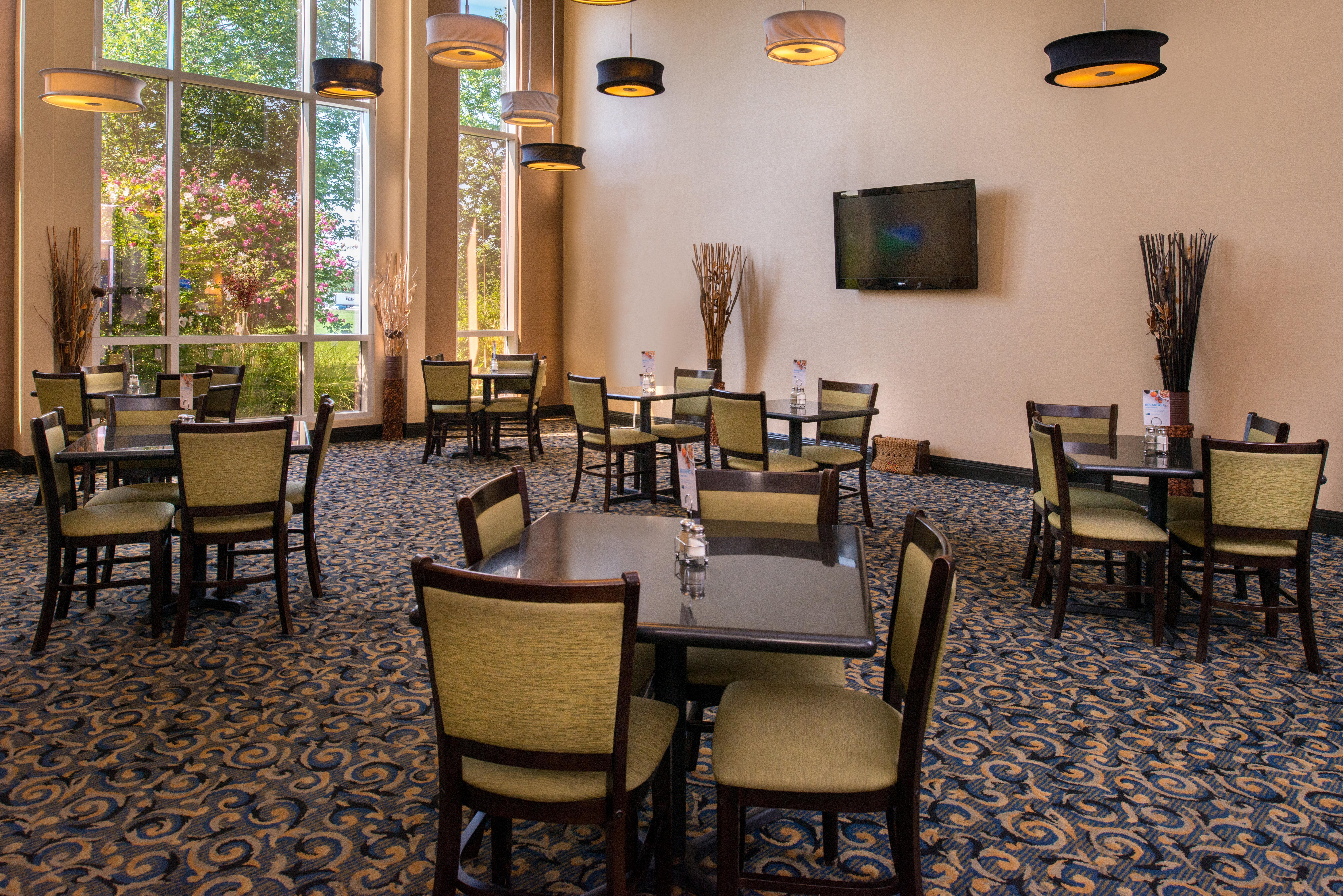 Holiday Inn Express & Suites Bucyrus By Ihg Exterior photo